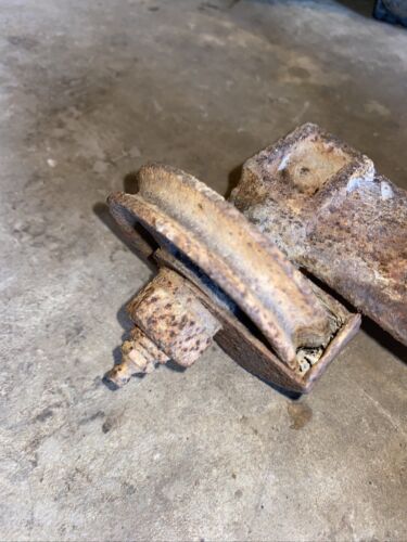 Farmall F20 Tractor front Right mounting bracket & pulley for cultivator