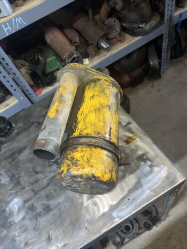 FARMALL 300 350 UTILITY AIR CLEANER ASSEMBLY