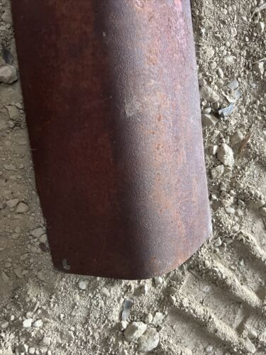 IH FARMALL 460, 560 RIGHT BATTERY COVER  OEM IHC Part Right Side Cover