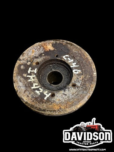 International 424 444 C-146 Crankshaft Pulley Antique Tractor
