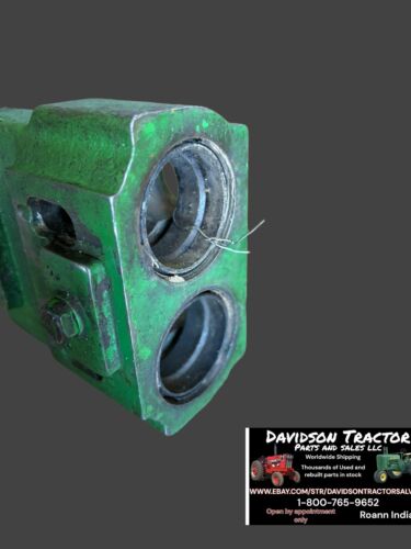 John Deere RH Breakaway Coupler R39109