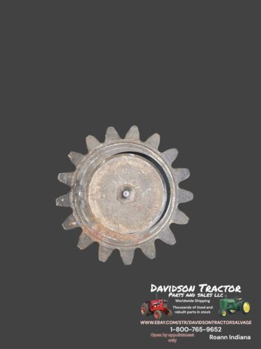 John Deere 2510 2520 Drive Shaft R38342