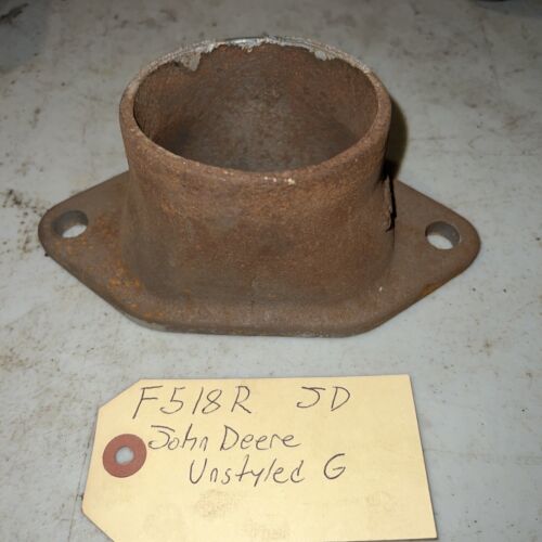John Deere unstyled US G lower water casting outlet F518R