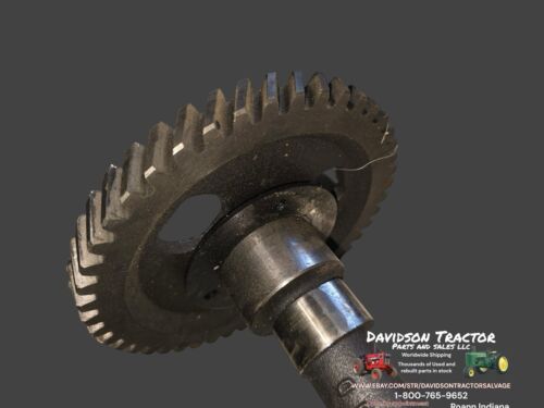 Used Camshaft fits John Deere 500 500A 500B 500C 510 500 3010 3020 500 R32424