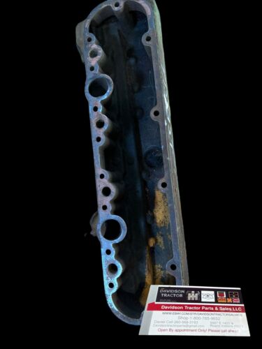 JOHN DEERE 1010 / 2010 CRAWLER / DOZER / TRACTOR. ENGINE  VALVE COVER ( DIESEL )