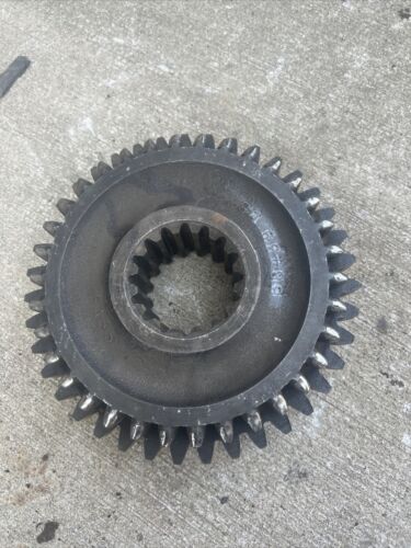 McCormick W9 I9 International Farmall W9 Standard GEAR 2ND & 3RD  Sliding