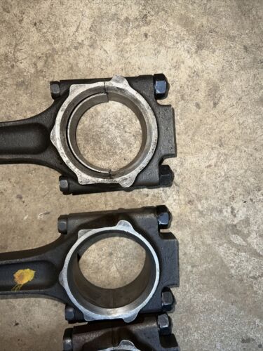 Case International D206 Used Pistons W/Rods Set (4) 574 584 595