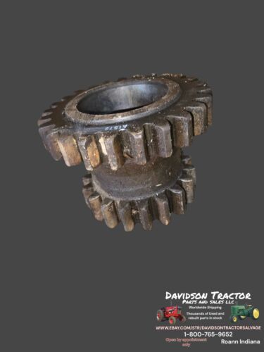 USED JOHN DEERE UNSTYLED A TRACTOR 19 & 25 TOOTH COUNTERSHAFT IDLER GEAR A1578R