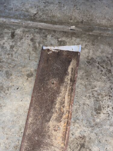 IH Farmall 706 RH hood side cover panel