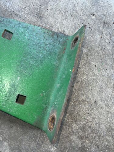 1936 Unstyled John Deere B tractor JD Original fan shaft main mounting bracket