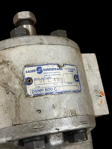 Hydraulic Pump D5NN600C For Ford 9000 9200 9600 9700 8000 8400 8600 8700 Tractor