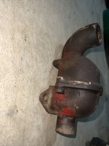 8313DA Thermostat Housing Gas W9 McCormick IHC Antique Tractor