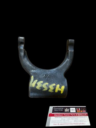 USED CLUTCH OPERATING FORK FOR JOHN DEERE H TRACTOR H353R
