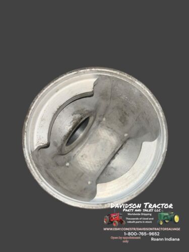 Genuine John Deere Piston Assy AR51799 New Old Stock