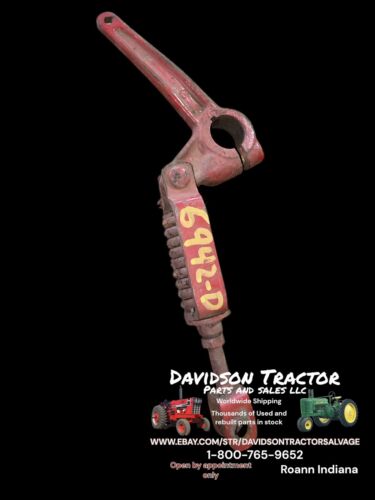 USED BRAKE OPERATING LEVER FOR FARMALL H HV M MV TRACTORS 6942D