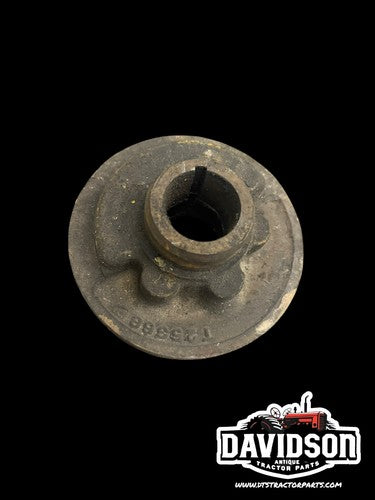 John Deere 1030 1130 1520 1530 1630 301A 302 310 2040 Crankshaft Pulley T25366