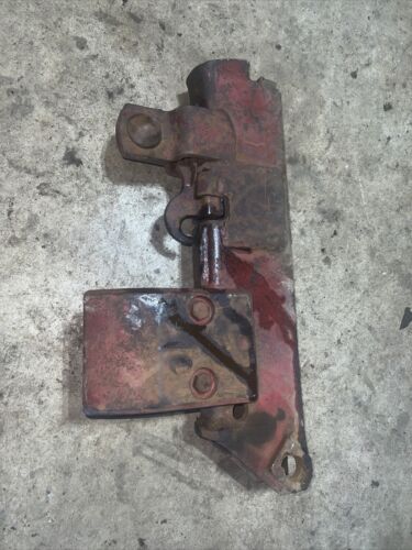 Farmall 706 row crop Tractor fasthitch main 2pt hitch RIGHT R complete pocket
