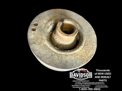 IHC Farmall 656 Utility Front Crankshaft Pulley 702136-C1 Antique Tractor