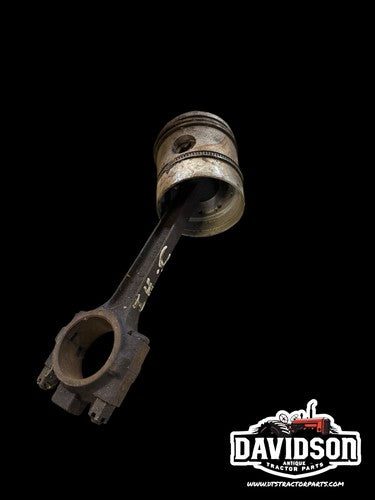 IH Farmall C Piston W/Connecting Rod Antique Tractor