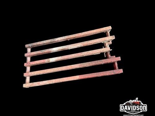 IH International 806 Cast Iorn Front Grill 334122R1