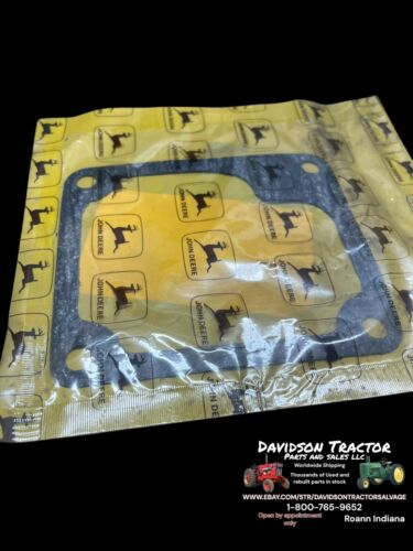 Genuine John Deere NOS Gasket T21528 ,1020 1030 1030OU 1030VU 1035 1035EF