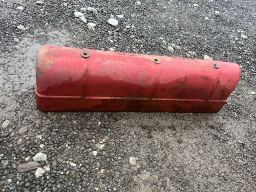 International Farmall IH 806 RC tractor gas 301 motor valve cover 383503R1