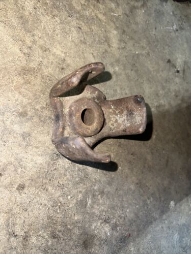 John Deere NO 45 Front End Loader Front Mount Bracket Nut A B G 50 60 70 520 630