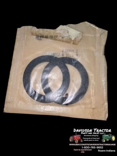 New Old Stock OEM Gasket Genuine John Deere, Part R1382R 2 Pack