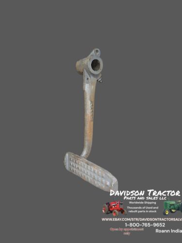 USED JOHN DEERE LA TRACTOR CLUTCH PEDAL L4144T AL4144T