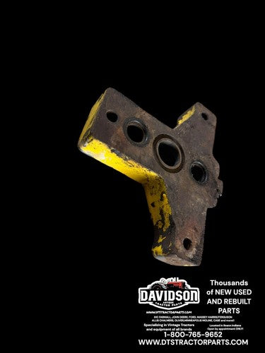 IH 395 695 4210 Case C50 C60 C70 Aux Valve End Cover 1971165C1