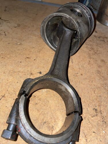 International Piston/Connecting Rod Assy-engine 318377R2 D282