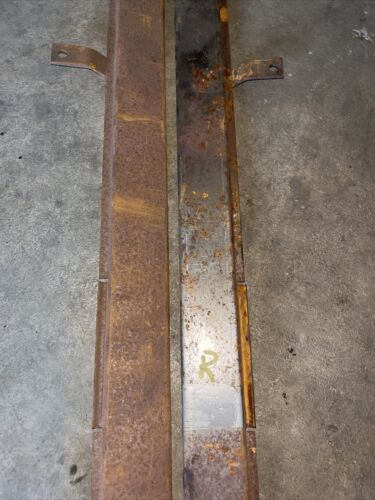 International 364 354 Tractor Under hood skirts PAIR