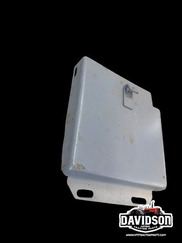 IH Farmall SA AV C SC 100 130 140 200 230 Battery Box Right Side Cover 358541R11
