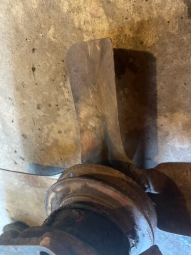 Farmall W6 Tractor IH water pump assembly with fan & pulley