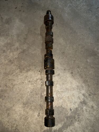 International Super M Camshaft W/O Gear 45955 D