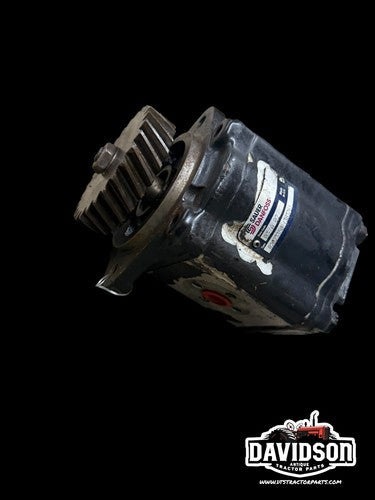 F0NN600AA Auxiliary Hydraulic Pump 81863197 For Ford 8240 7740 7840 6640 TS110