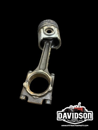 International D179 IH 484 Connecting Rod W/Piston Antique Tractor