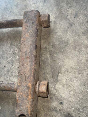 FARMALL H SH M SM SMTA MD 300 350 400 450  TRACTOR DRAWBAR BRACKET