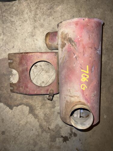 IH Farmall 706 Gas Tractor Engine Motor Air Pre Cleaner Filter Housing