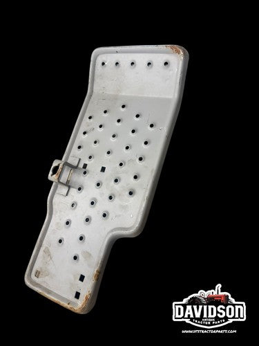 New Step Plate Ford 2100 2600 3400 4000 D4NN18472B RH LH PAIR