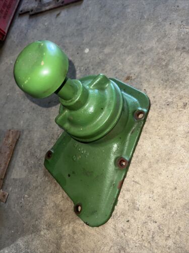 B700R Unstyled John Deere B tractor JD transmission cover oil breather tube cap