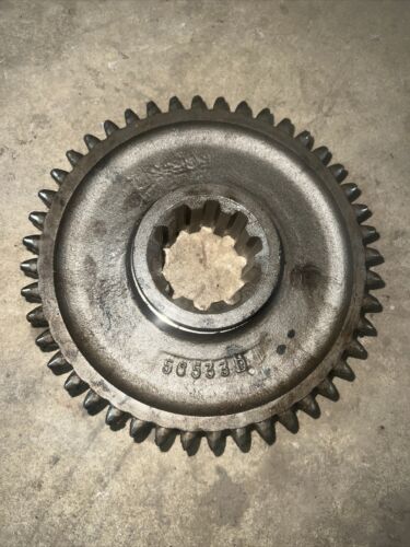 Farmall M IH Tractor top upper transmission 1st drive 44T gear 56533D