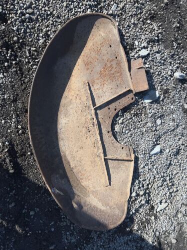 USED JOHN DEERE LA TRACTOR LH FENDER AL2772R