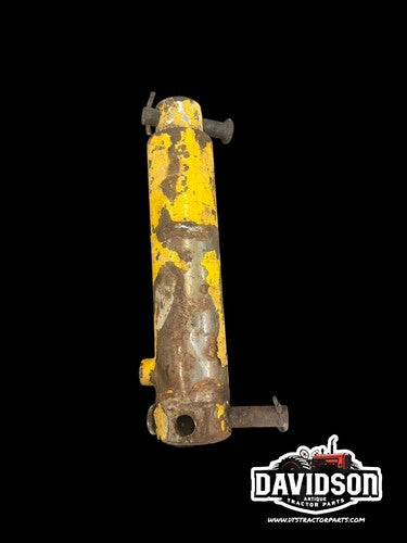 International Cub IH IHC 154 low boy Tractor lift cylinder Antique Tractor