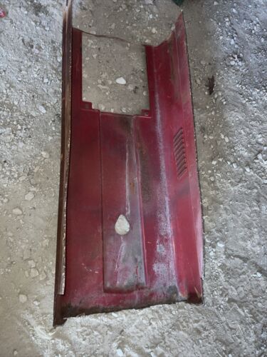 International 684, Hydro 84 Hood Antique Tractor