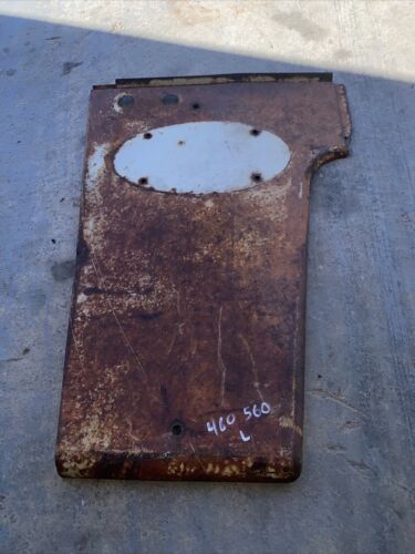 IH FARMALL 460 560  TRACTOR LEFT RADIATOR SIDE PANEL