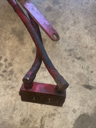 Farmall 300 350 400 450 Rear hydraulic block W/Remotes