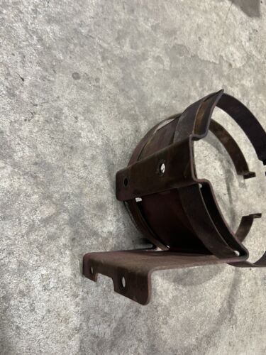 IHC Mccormick W9 Gas Air Cleaner Mounting Straps