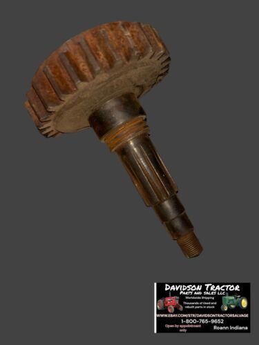 John Deere B1874R Transmission Input Gear for a B Tractor