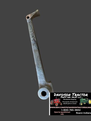 JOHN DEERE B272R GOVERNOR ARM B TRACTOR